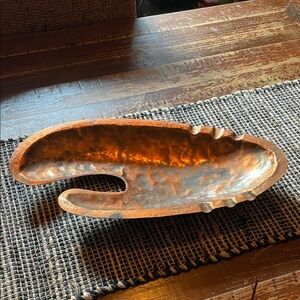 Vintage MCM arts and crafts hand made hammered copper ashtray